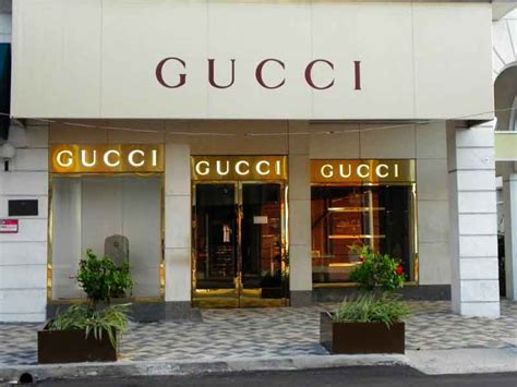 is gucci cheaper in bahamas|please explain the deal w/ shopping in bahamas .